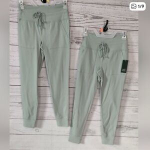 Wild Fable Light Green Leggings